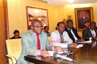 Gabon : Les syndicats viennent en aide aux élèves exclus du Bac 2013 